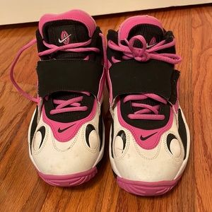 Size 5Y Nike Air Speed Turf (used) white/pink/black